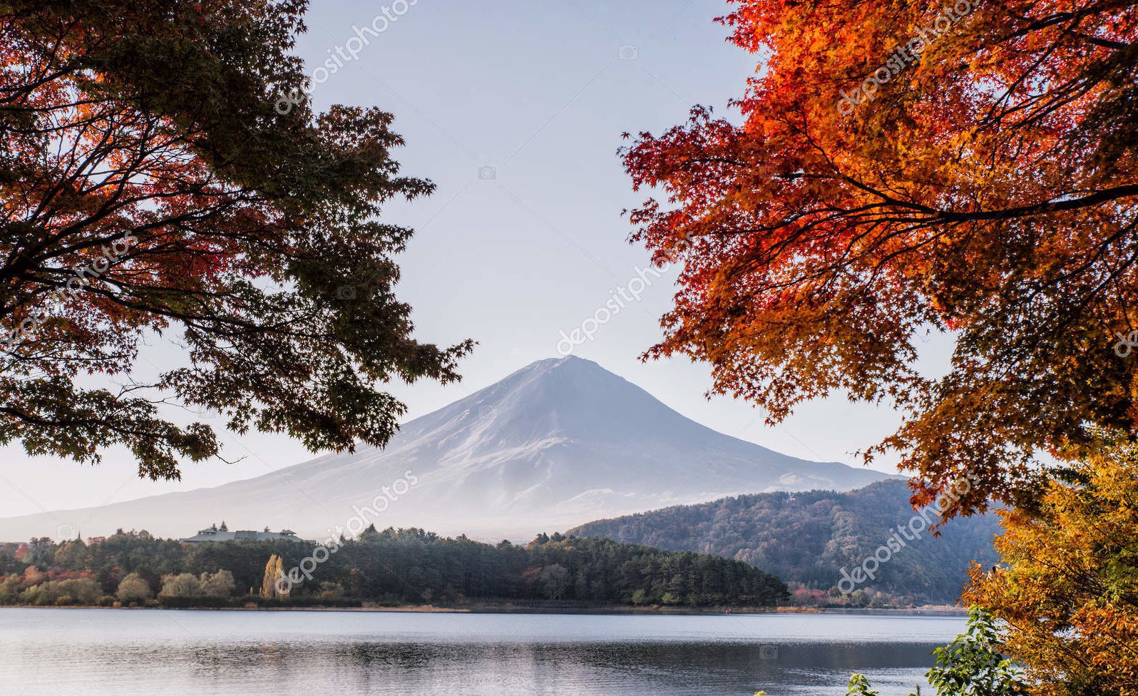Вид горы Фудзи, осень