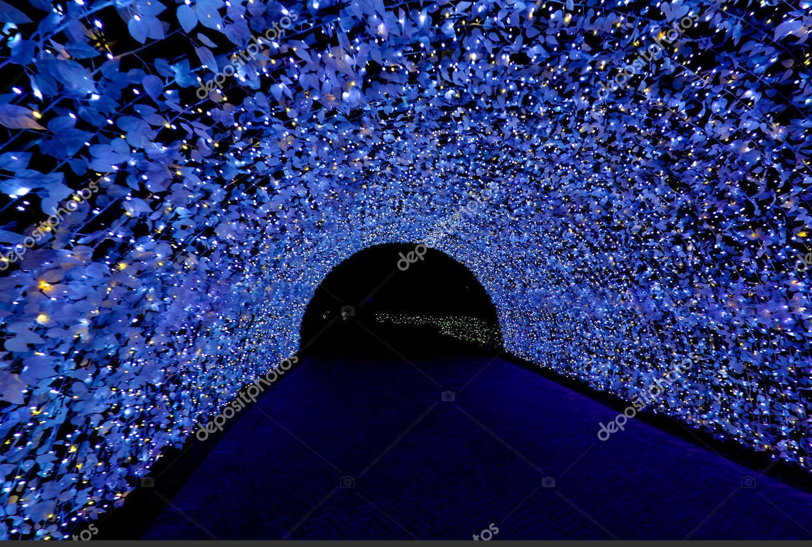 Туннель света, Япония, синий
