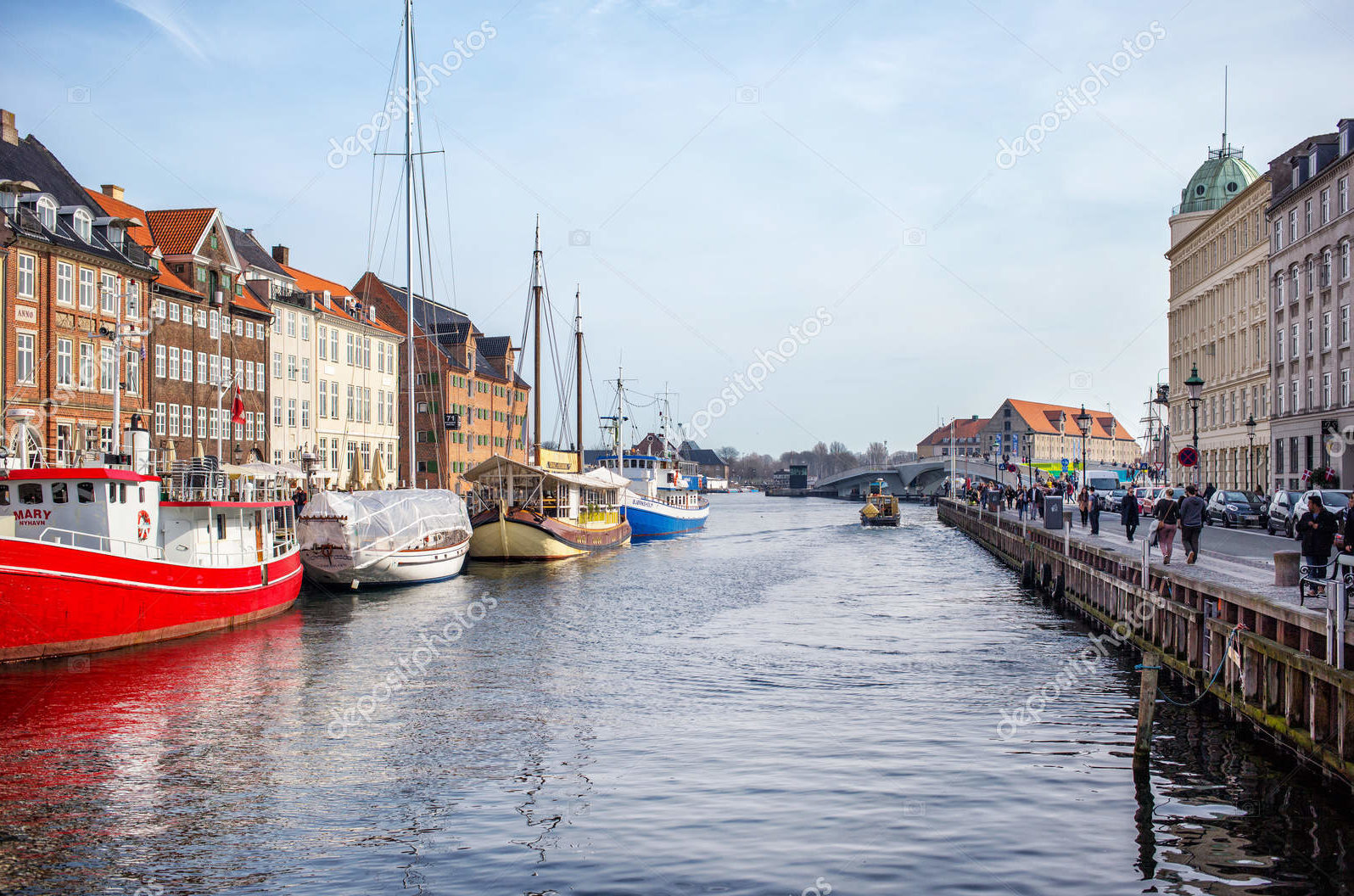 Вид на канал в Копенгагене