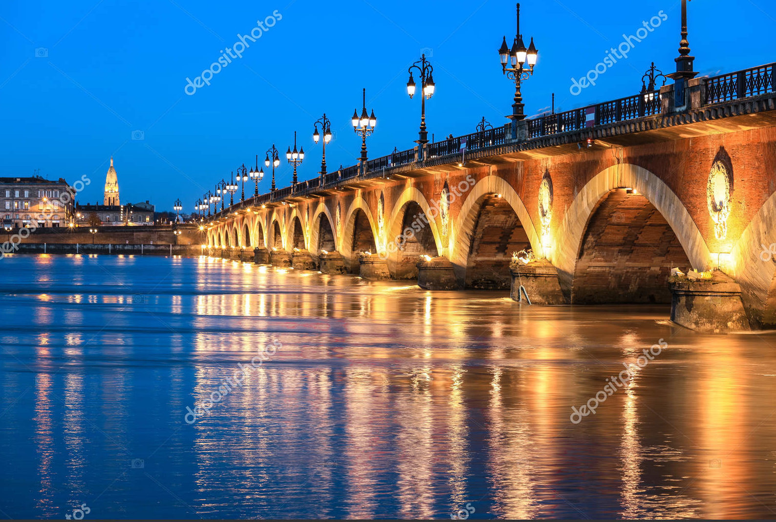 Мост Пон-де-Пьер в Бордо
